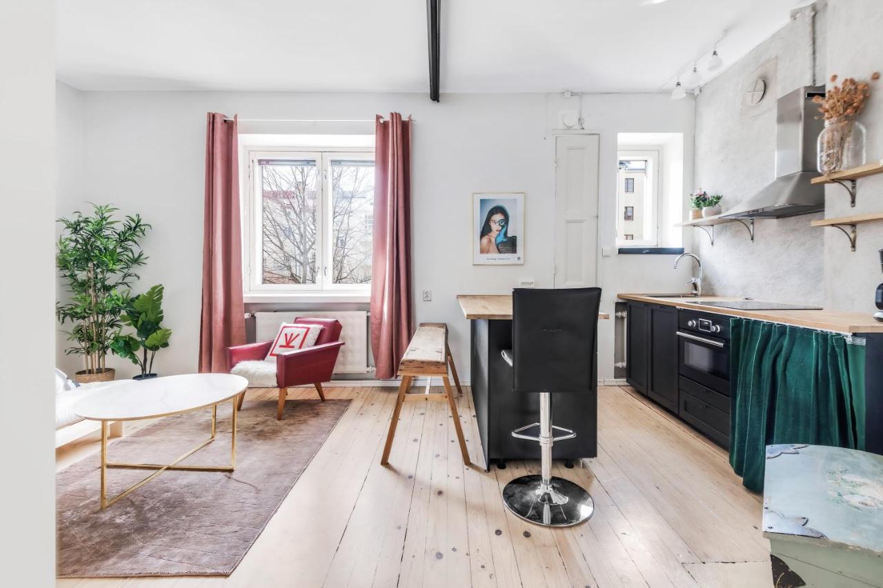 赫尔辛基Wehost Modern Kitchen Studio With Bright Colours公寓 外观 照片