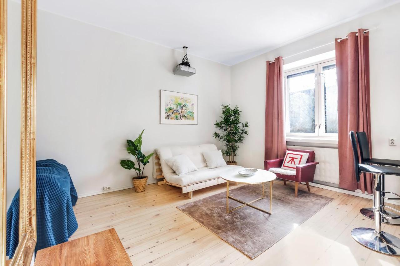 赫尔辛基Wehost Modern Kitchen Studio With Bright Colours公寓 外观 照片